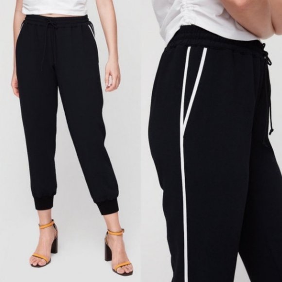 Aritzia Wilfred Buffon Crepe Jogger Pants - Picture 2 of 7